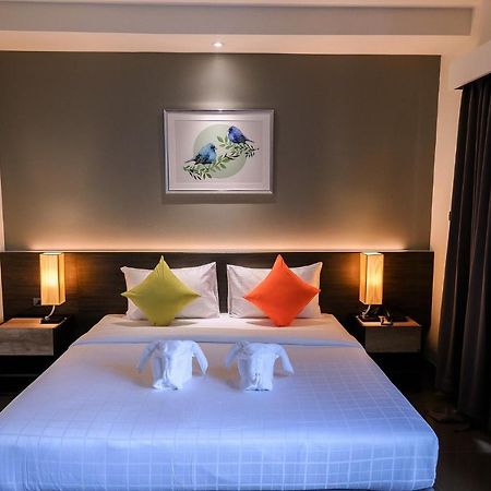 Clover Hotel Hatyai Hat Yai Exteriör bild